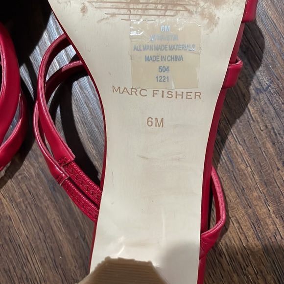 Red Sandal Marc Fisher Heels - Picture 6 of 7
